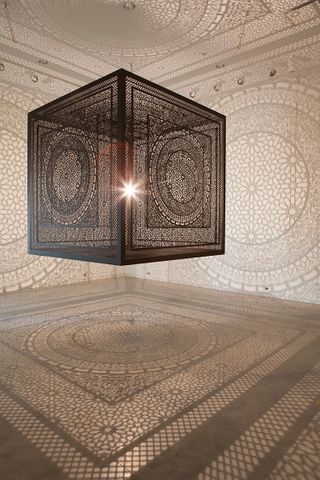 Illustration for article titled This shadow cube is a lamp is a soul trap is a magic thingamajig